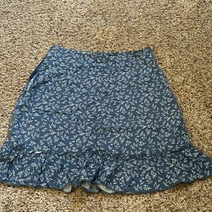 Brandy Melville ruffled skirt